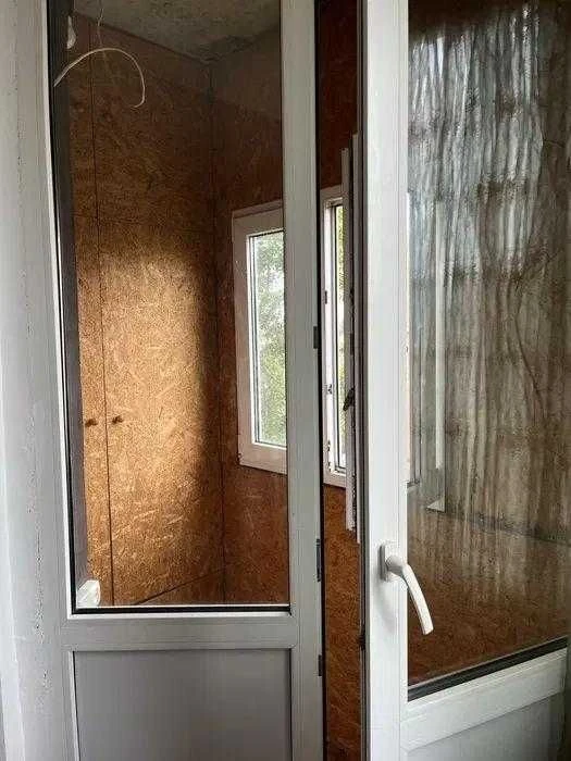Продам кімнату в гуртожитку з балконом