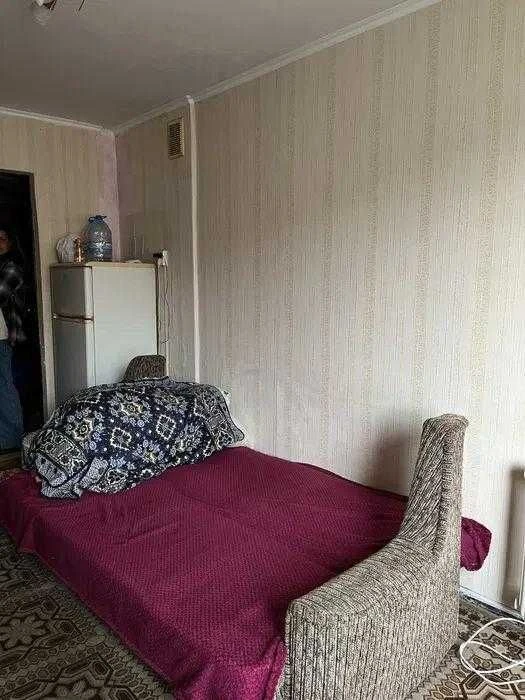 Продам кімнату в гуртожитку з балконом