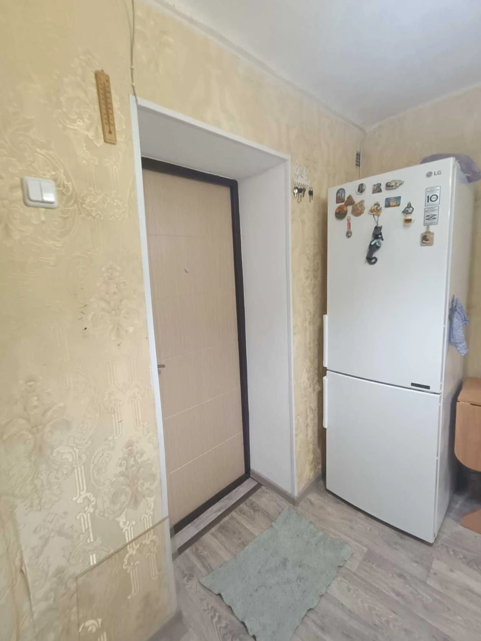 Кімната в блоці, 2 комнаты, 19 м² с ремонтом