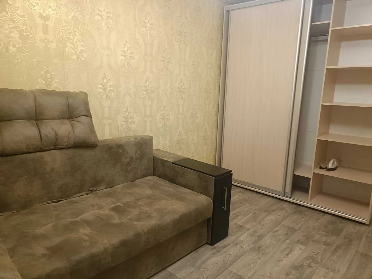 Кімната в блоці, 2 комнаты, 19 м² с ремонтом