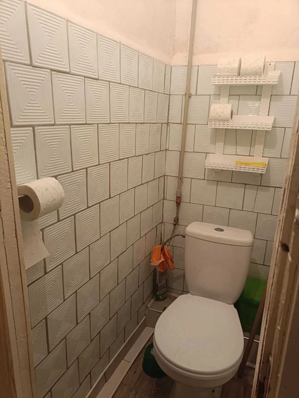 Кімната в блоці, 2 комнаты, 19 м² с ремонтом