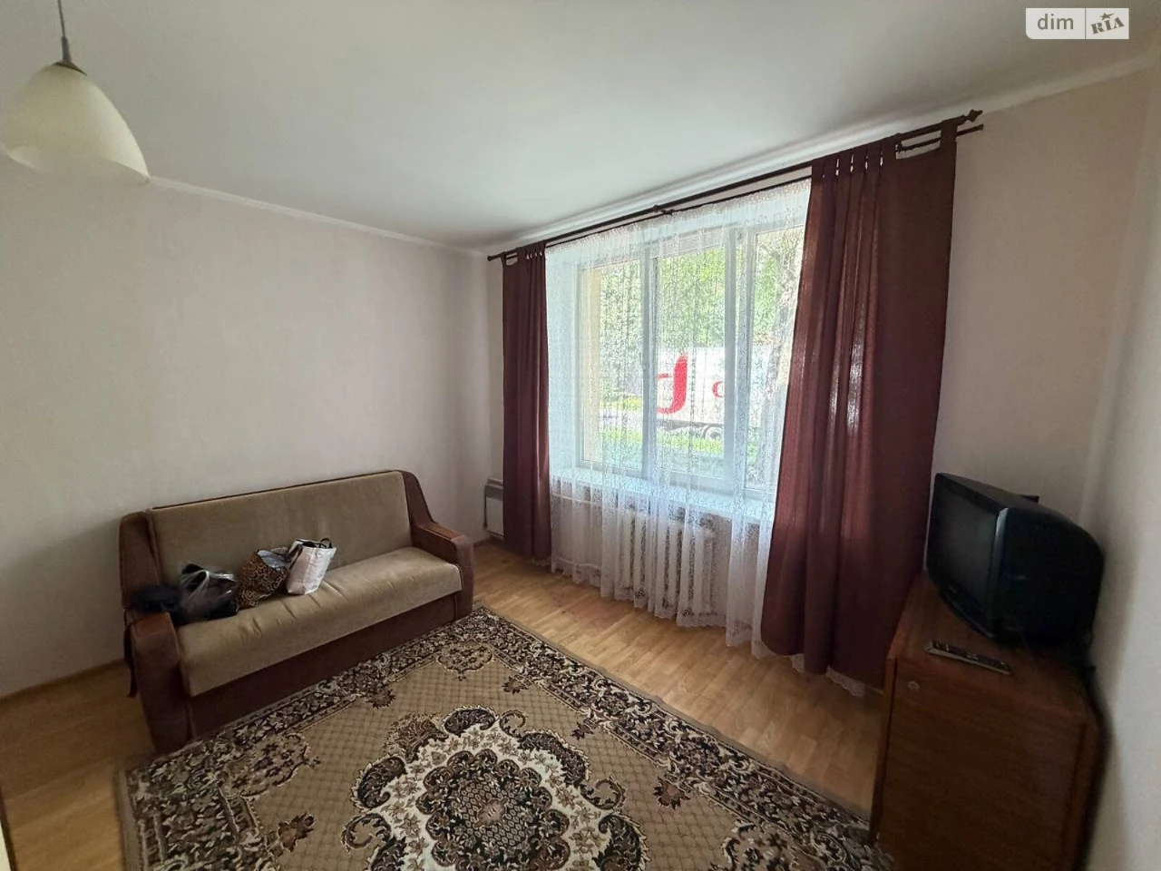 Продається кімната в гуртожитку, площею Зигіна