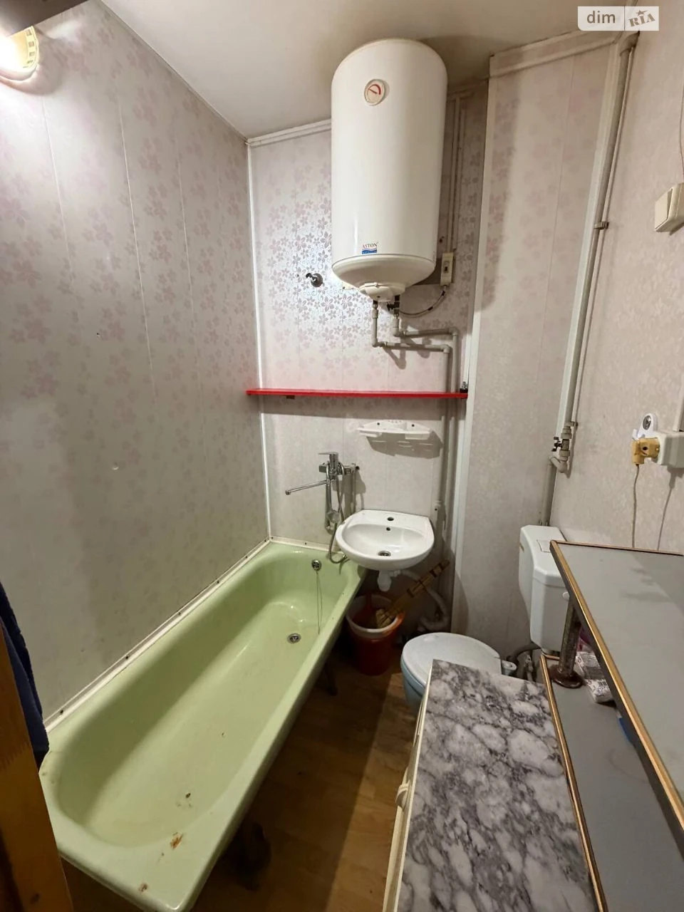Продається кімната в гуртожитку, площею Зигіна