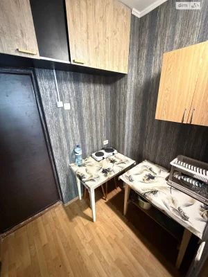 Продається кімната в гуртожитку, площею Зигіна