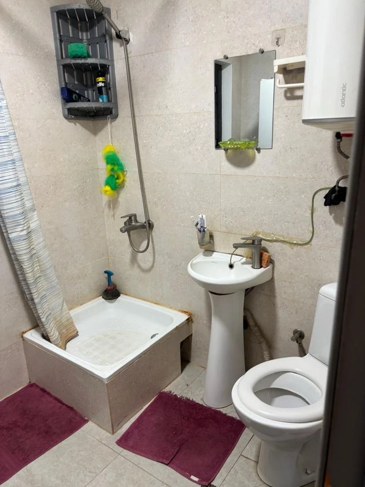 Poltava, sell one-room apartment in dormitory, fully furnished