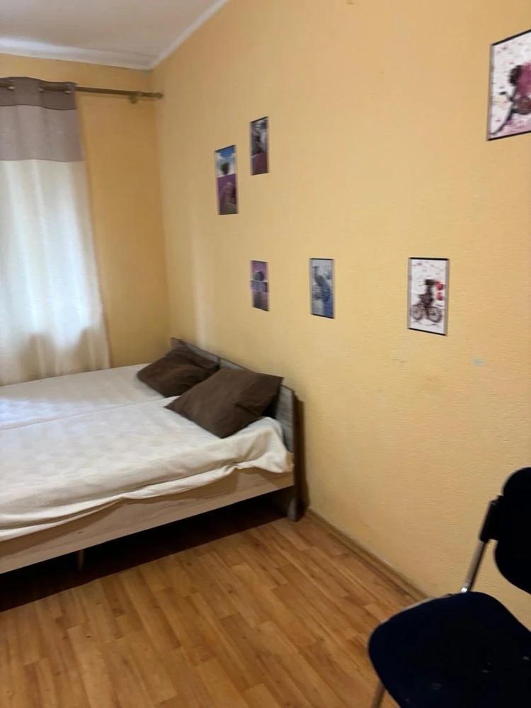 Poltava, sell one-room apartment in dormitory, fully furnished