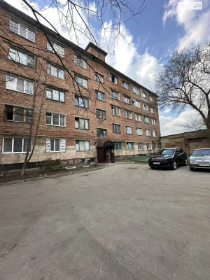Room for Sale in Kyiv