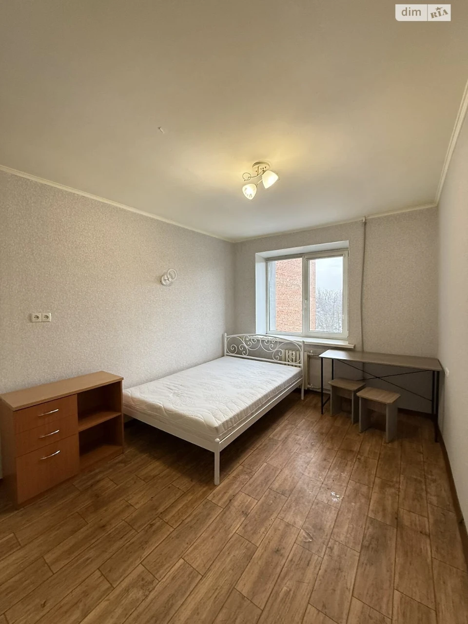 Продаж Кімната ГРЛ