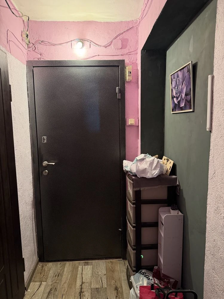 Sale of 2 rooms in a dormitory in the PZR area
