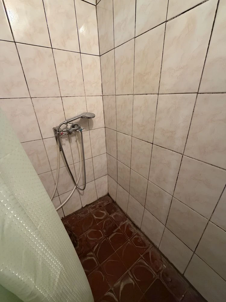 Sale of 2 rooms in a dormitory in the PZR area