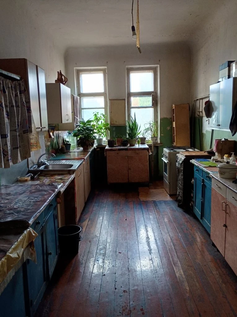 Room for sale in a dormitory on Smiianzky