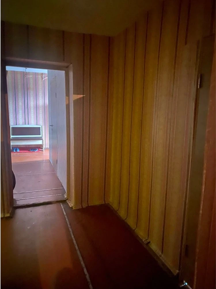 Sale of Room at Narbutivska 281