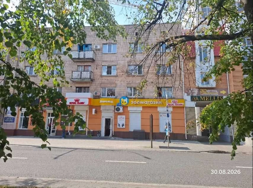 Продам 2 кімнати в гуртожитку Центр