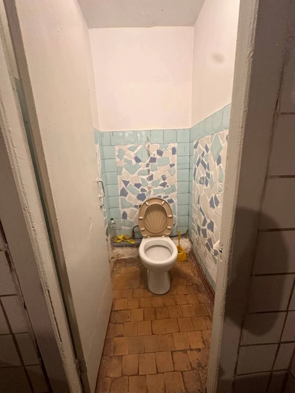 For Sale: Room in Dormitory
