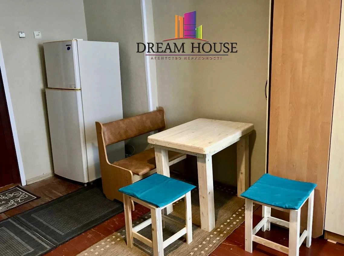 Room for sale in student dormitory near the city center