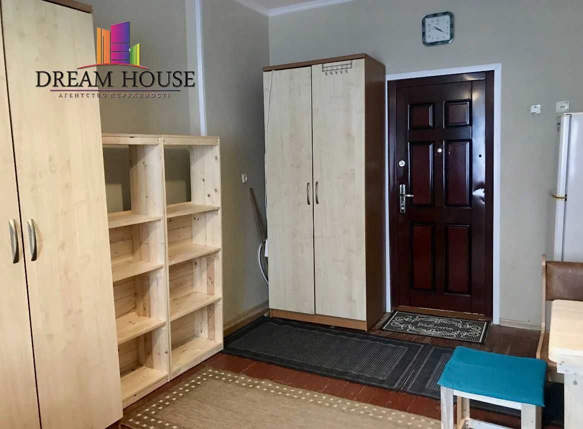 Room for sale in student dormitory near the city center