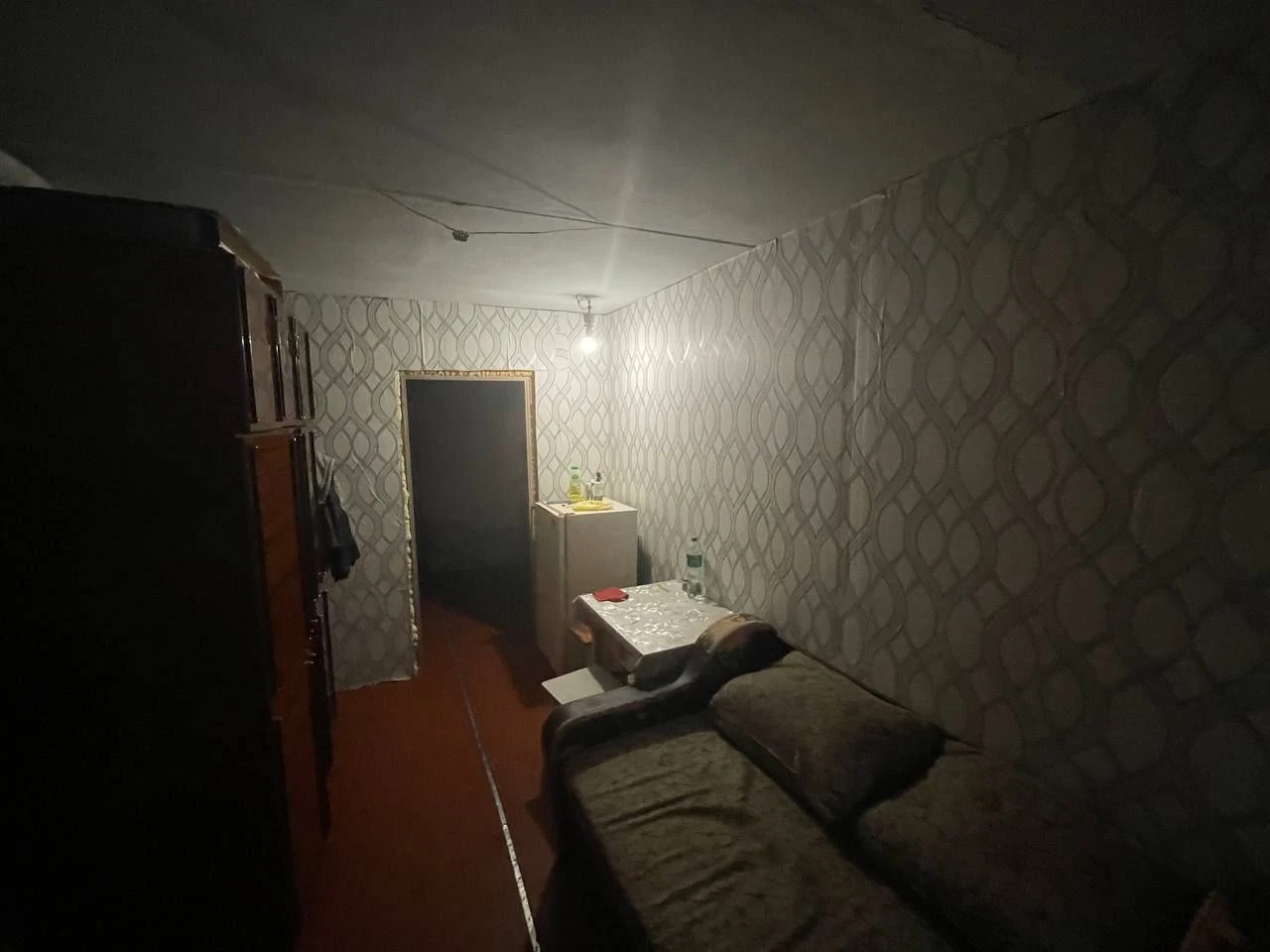 Кімната в гуртожитку по вулиці Нарбутівська
