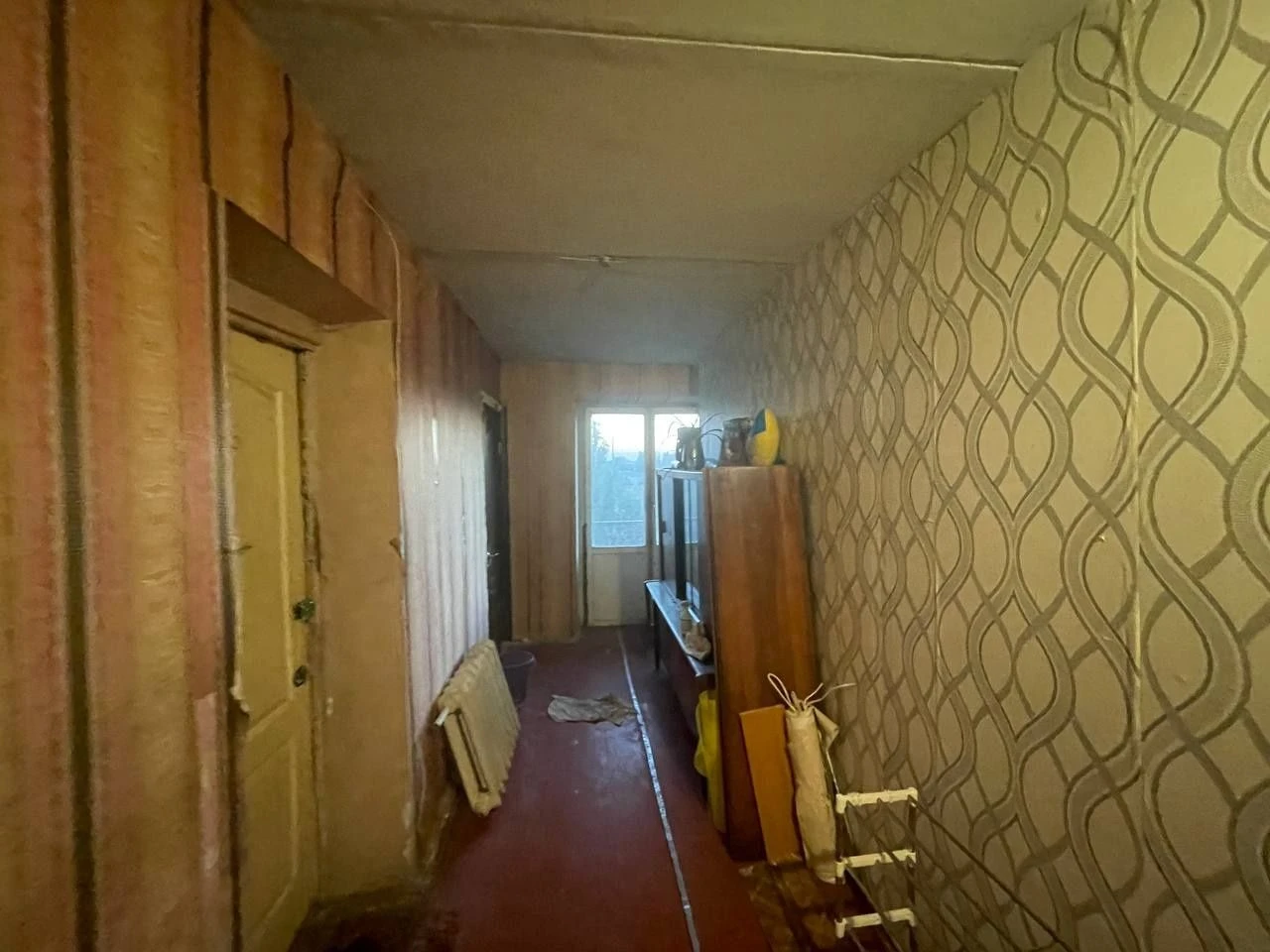 Кімната в гуртожитку по вулиці Нарбутівська