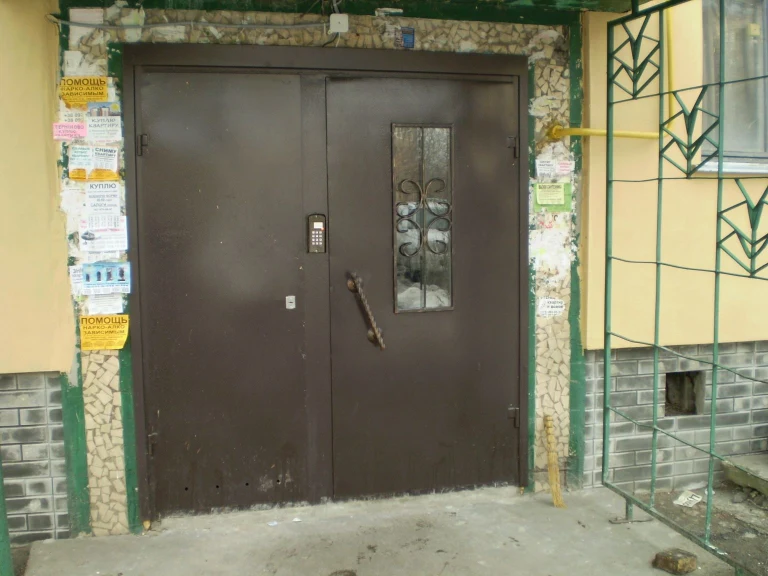Urgent Sale!! Part of a 2-room apartment.