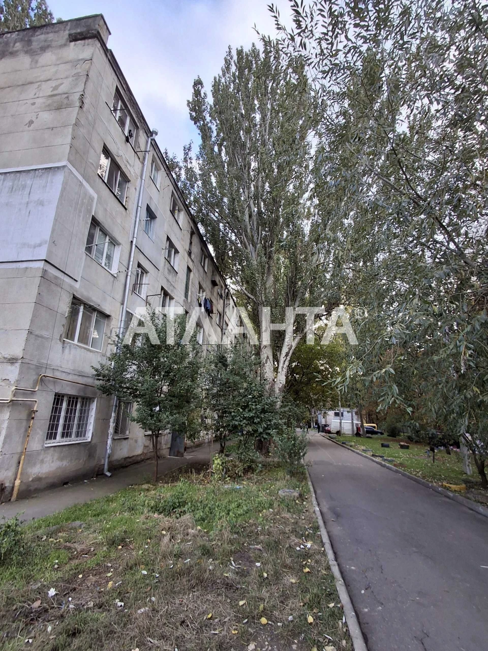Room for Rent on Lesya Ukrainka Street