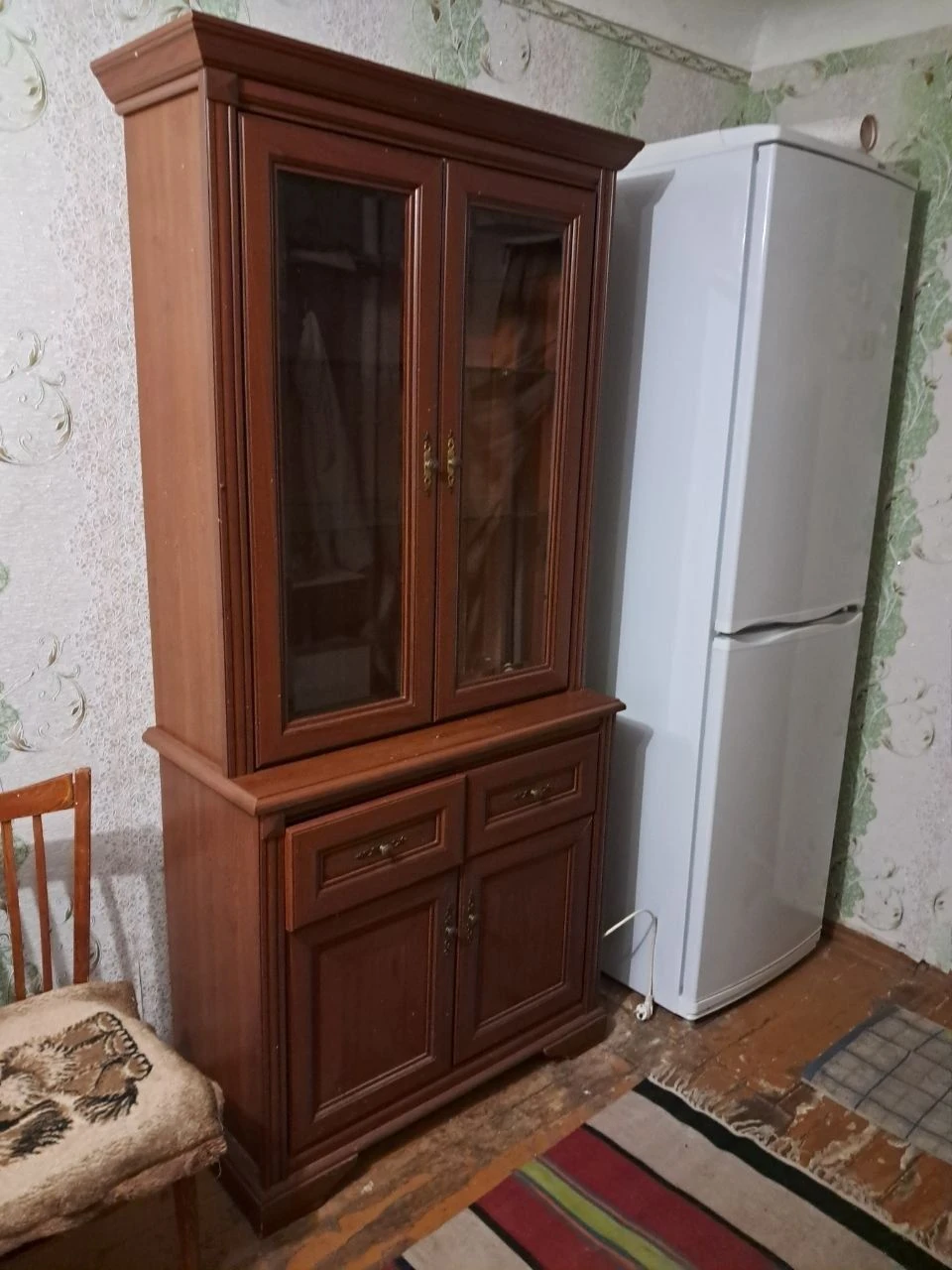 Простора кімната. Слобода. Власниця