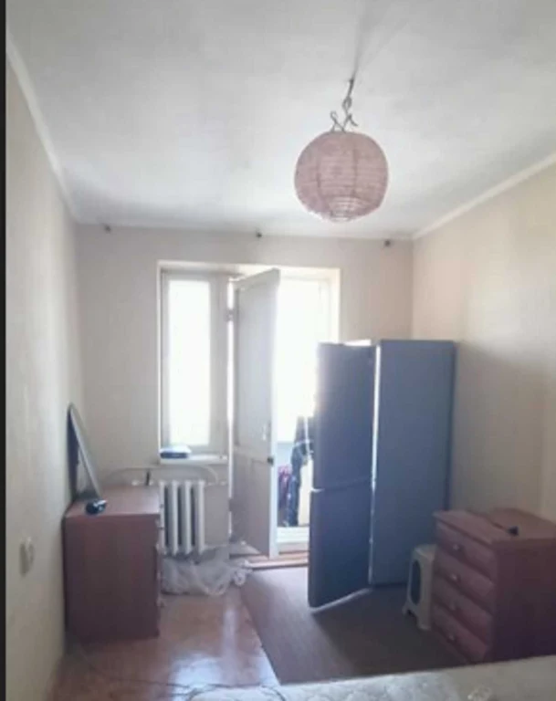 Room for sale in a 3-room apartment in Cheremushki!