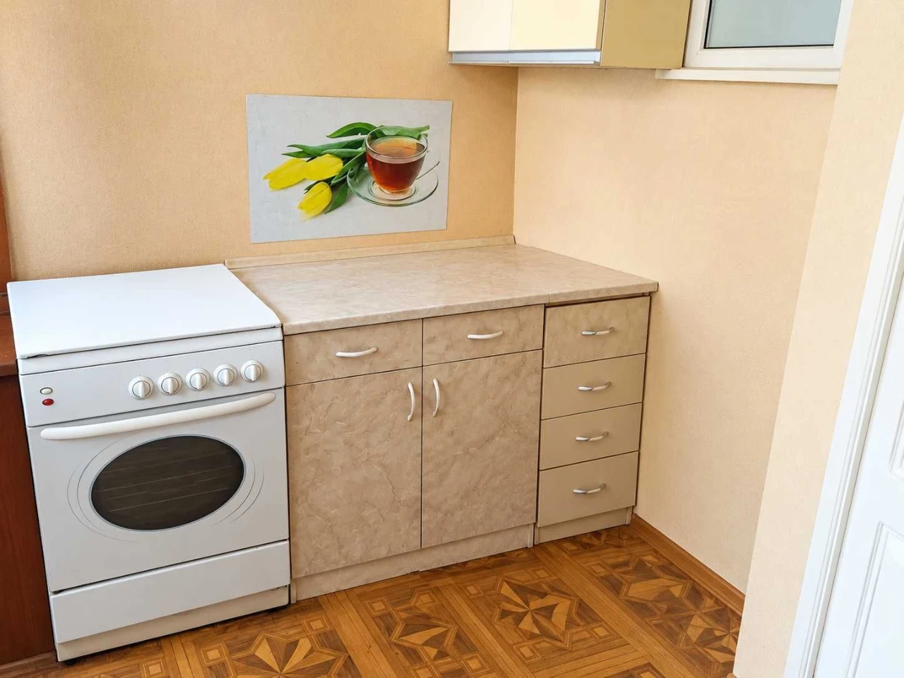 Sell room in communal building on Troitskaya/Preobrazhenskaya
