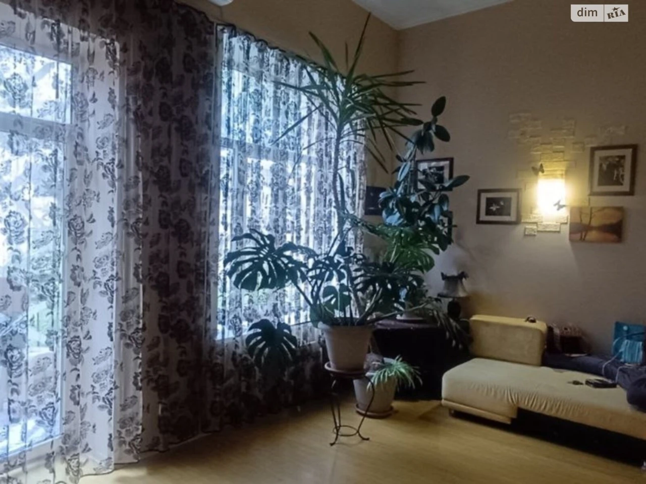 Sale Room in Primorsky