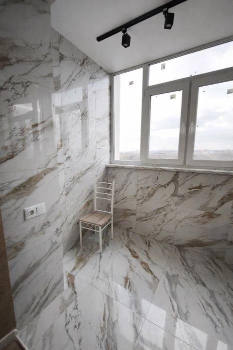 A 41 m² European-style two-room apartment with a view in a newly built building with a generator