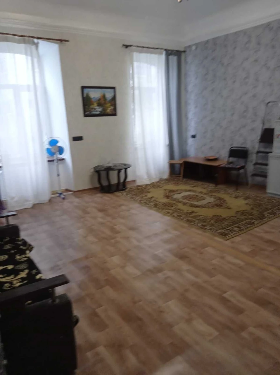 For sale room in the commune, Teatralny Street