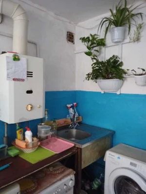 For sale: room in a communal apartment