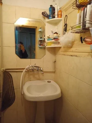 For sale: room in a communal apartment