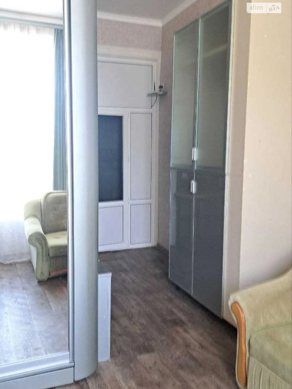 Sale Room Primorsky