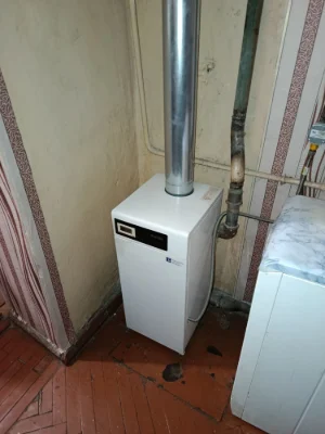 2 rooms in a communal building with its own kitchen, toilet, two-person shower, 2 neighbors per room, furnished.