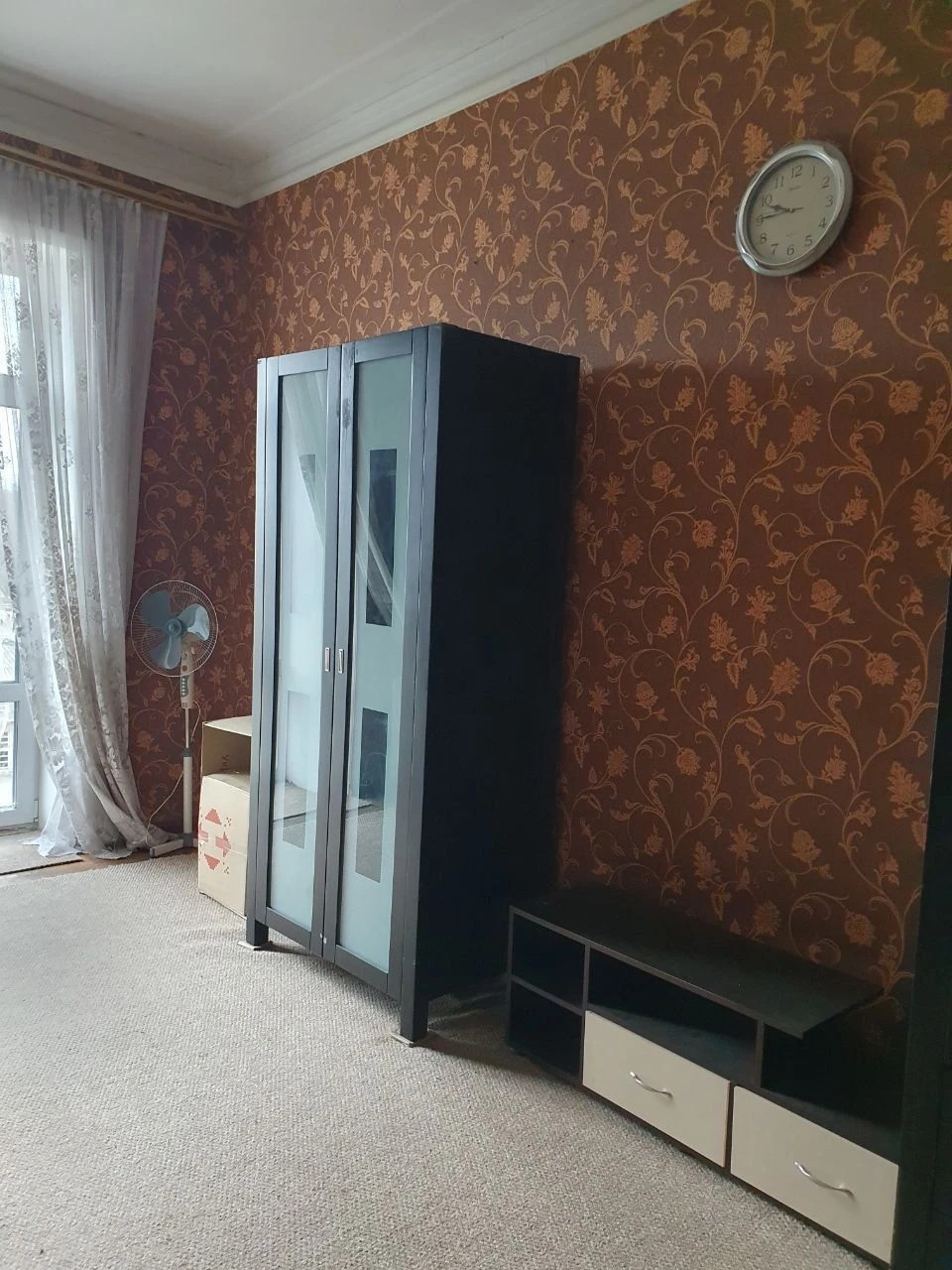 Кімната в комунальній квартирі ( від господаря) в центрі міста
