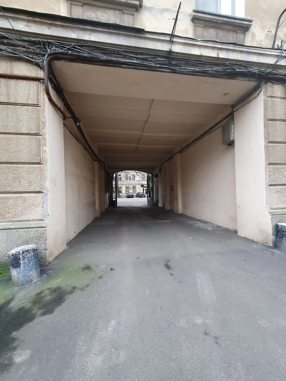 Кімната в комунальній квартирі ( від господаря) в центрі міста