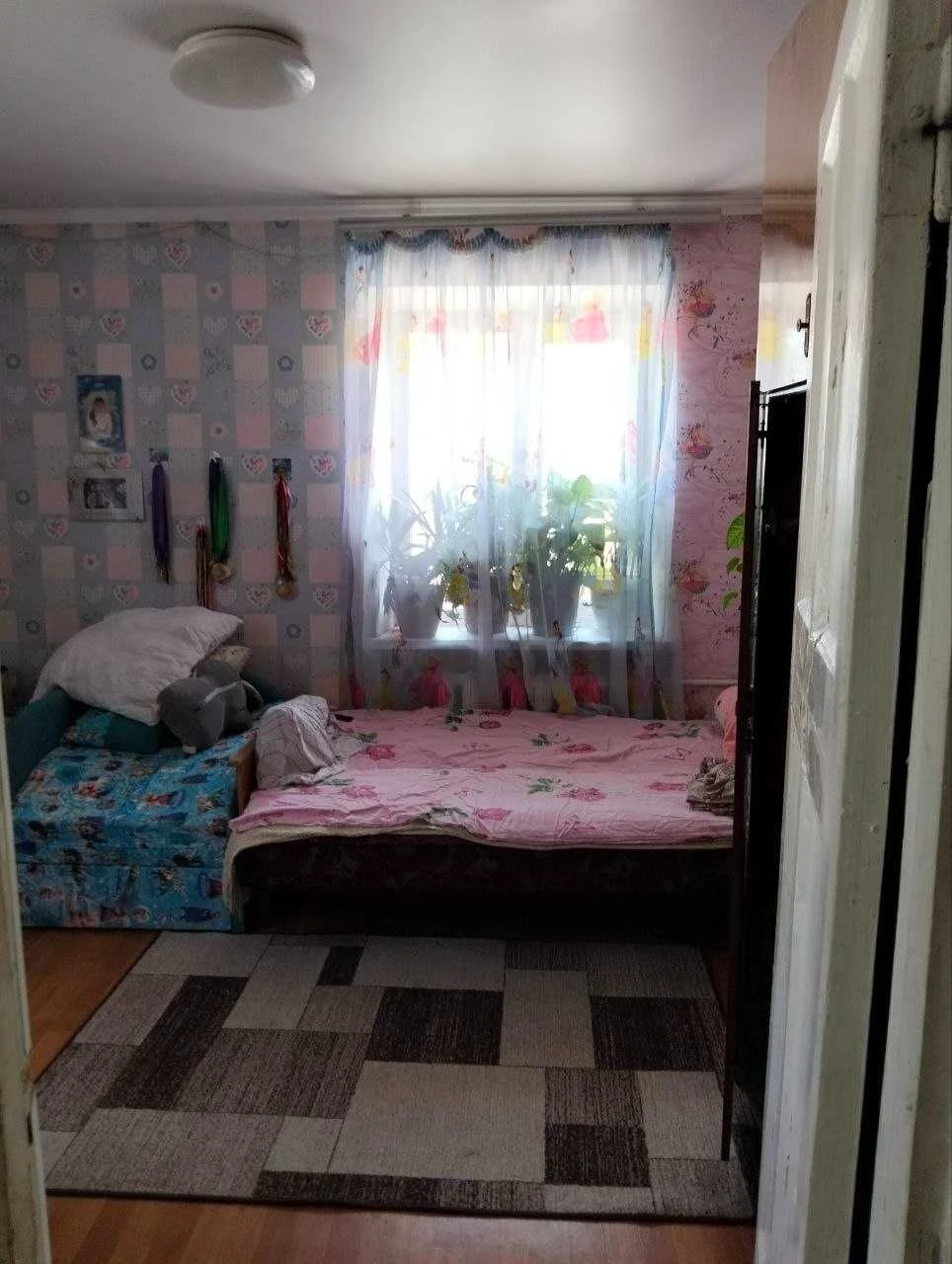 Sale of 2 rooms in a building on Balkovskaya Street