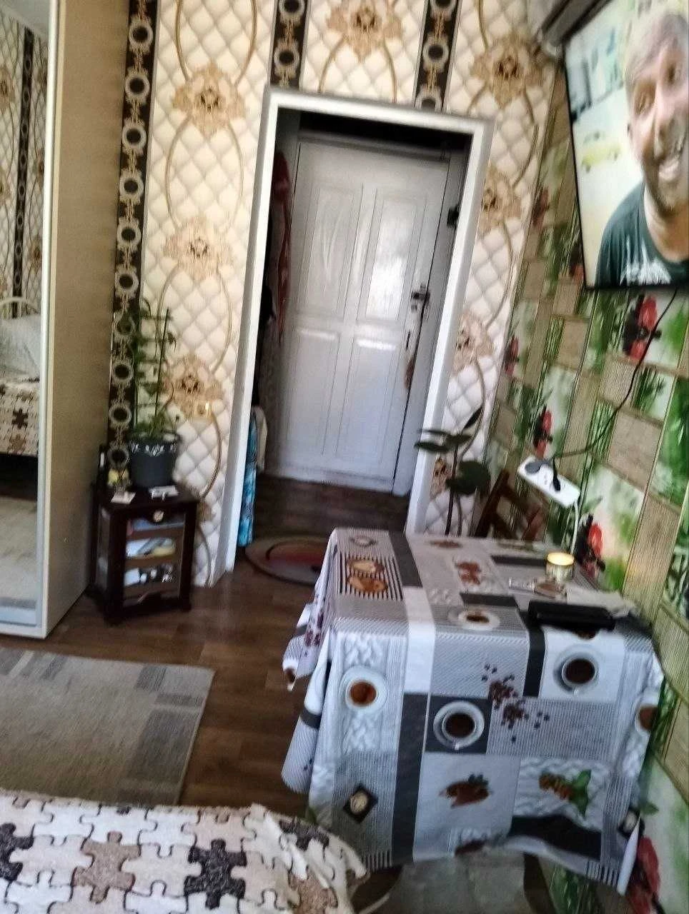 Sale of 2 rooms in a building on Balkovskaya Street