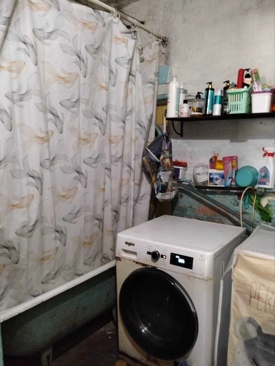 Sale of 2 rooms in a building on Balkovskaya Street