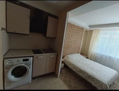 FIRST SALE! 19 sq m with its own bathroom and furniture on Radostna Street
