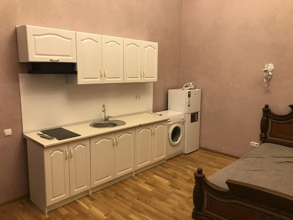 Продам комнату в комуне с ремонтом соборная площадь