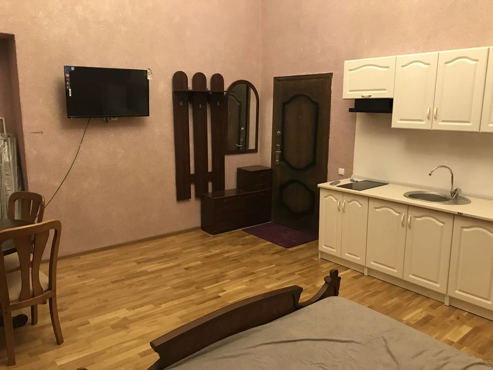 Продам комнату в комуне с ремонтом соборная площадь