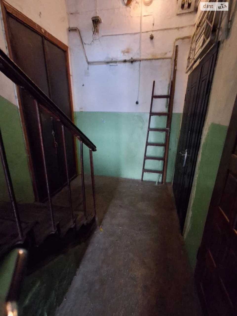 Sale Room Primorsky