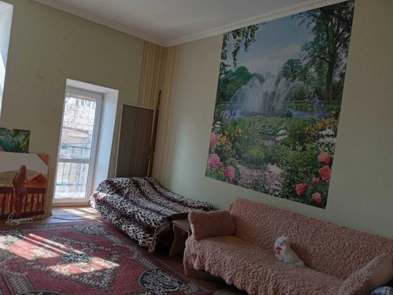 Sale of room in the commune on Tsentrofon tonskaya.