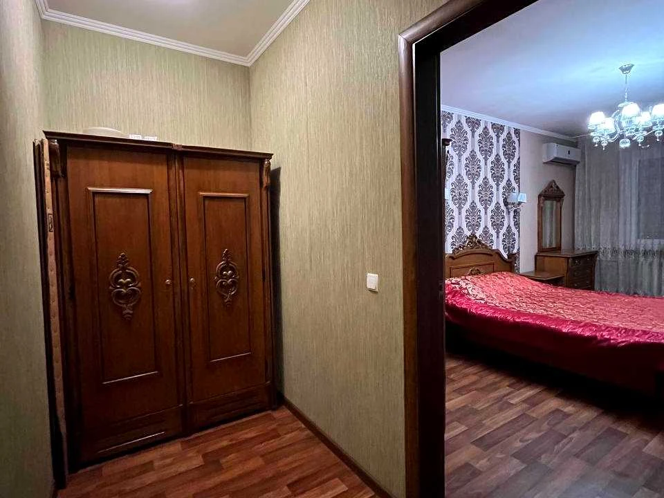 Apartment. Kryvyi Rih, Myru Prospect