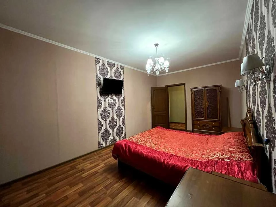 Apartment. Kryvyi Rih, Myru Prospect