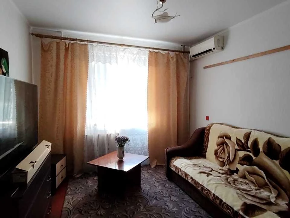 Квартира. Кривой Рог, 5-й Заречный микрорайон, улица
