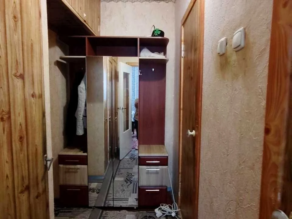 Квартира. Кривой Рог, 5-й Заречный микрорайон, улица
