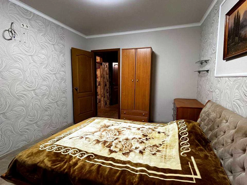 Apartment. Kryvyi Rih, Ukrainian Street