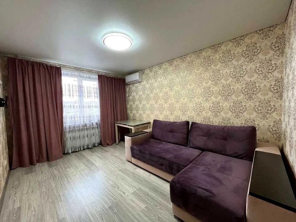 Apartment. Kryvyi Rih, Hetmanska St.